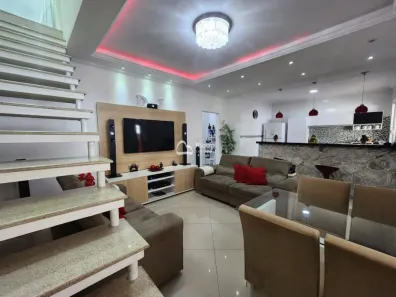 Casa com 2 Quartos para alugar, 250m² no Campo Grande, Rio de Janeiro