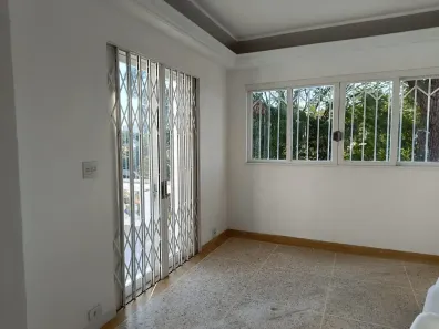 Sobrado com 4 Quartos para alugar, 317m² no Pacaembu, São Paulo