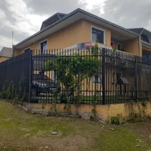 Sobrado com 3 Quartos à venda, 224m² no Capão Raso, Curitiba