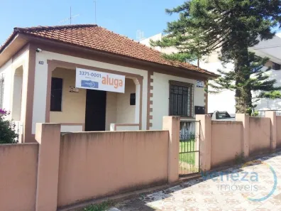 Casa com 3 Quartos para alugar, 200m² no Centro, Cambé