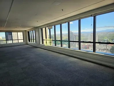 Sala Comercial para alugar, 400m² no Centro, São José dos Campos