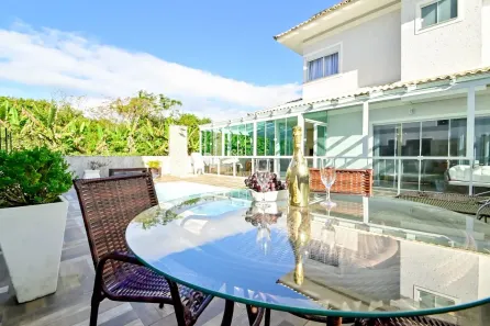 Casa com 3 Quartos para alugar, 250m² no Cachoeira do Bom Jesus, Florianópolis