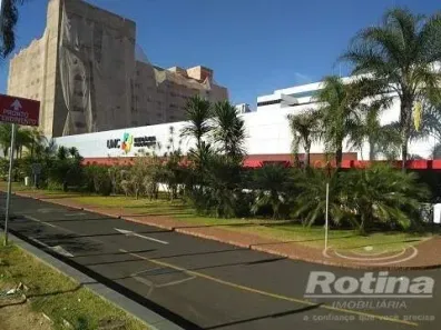 Sala Comercial para alugar, 340m² no Jardim Karaíba, Uberlândia