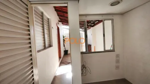 Casa com 2 Quartos para alugar, 120m² no Chácaras Tubalina e Quartel, Uberlândia