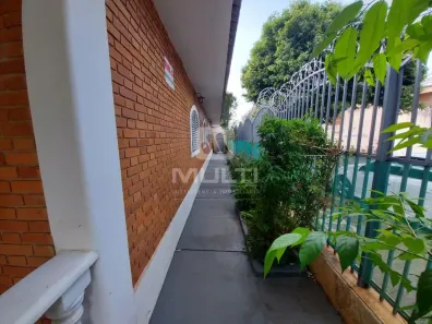 Casa com 5 Quartos à venda, 300m² no Tabajaras, Uberlândia