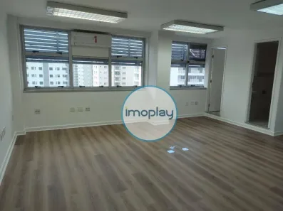 Sala Comercial para alugar, 210m² no Indianópolis, São Paulo
