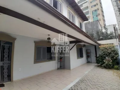 Casa com 5 Quartos à venda, 257m² no Icaraí, Niterói