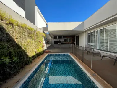 Casa de Condomínio com 3 Quartos para alugar, 280m² no Residencial Villaggio II, Bauru