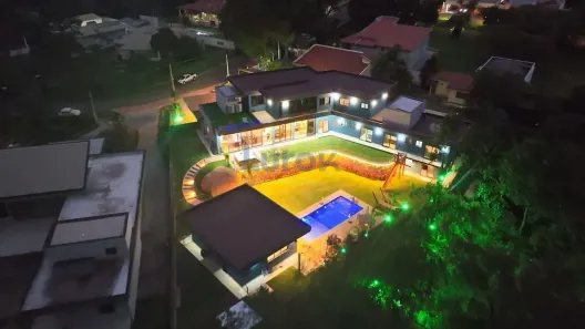 Casa de Condomínio com 7 Quartos à venda, 700m² no Pinheiro, Valinhos