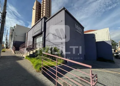 Casa com 1 Quarto para alugar, 150m² no Centro, Uberlândia