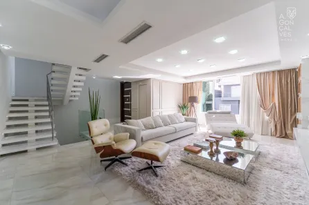 Casa de Condomínio com 4 Quartos à venda, 368m² no Boqueirão, Curitiba