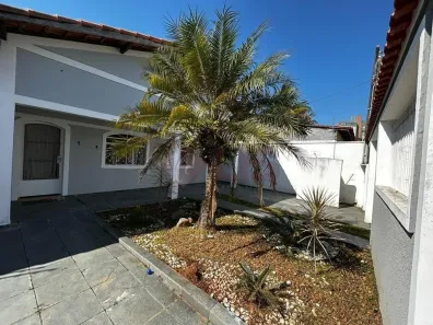 Casa com 4 Quartos à venda, 204m² no Jardim Britânia, Caraguatatuba