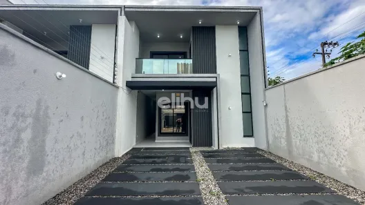 Casa com 4 Quartos à venda, 145m² no Guaribas, Eusébio