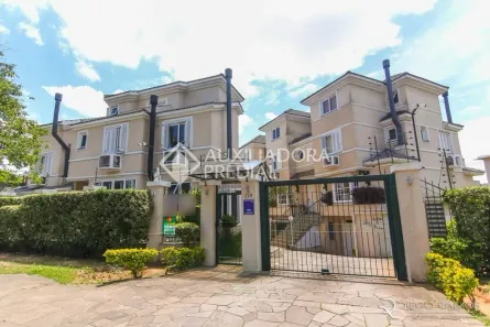 Casa de Condomínio com 4 Quartos à venda, 243m² no Chácara das Pedras, Porto Alegre