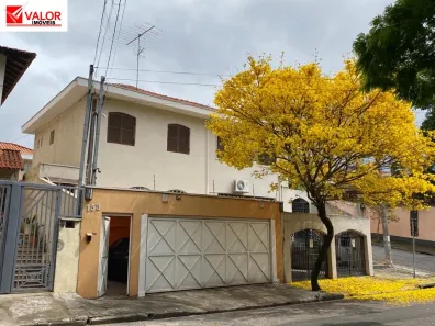 Casa com 3 Quartos para alugar, 172m² no Caxingui, São Paulo