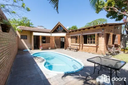 Casa com 2 Quartos à venda, 200m² no Camaquã, Porto Alegre
