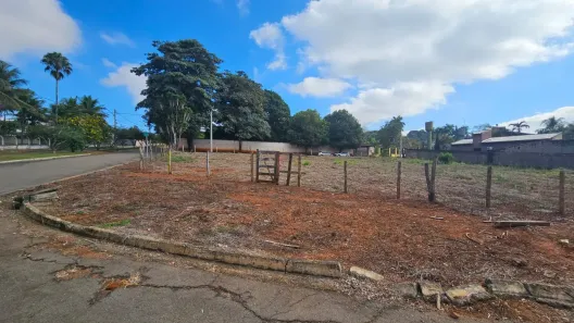 Lote/Terreno à venda, 1850m² no Condomínio Parque dos Cisnes, Goiânia