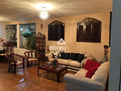 Casa com 6 Quartos à venda, 560m² no Lagoa Nova, Natal