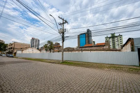 à venda, 2422m² no São Geraldo, Porto Alegre