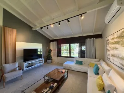Casa com 4 Quartos à venda, 255m² no Jurerê Internacional, Florianópolis