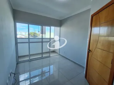Apartamento com 2 Quartos para alugar, 55m² no Santa Mônica, Uberlândia