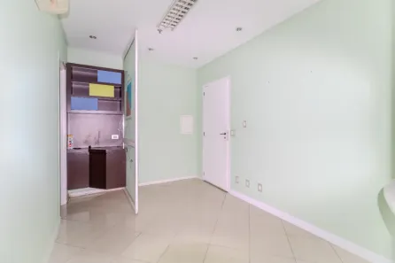 Sala Comercial à venda, 61m² no Santo Amaro, São Paulo