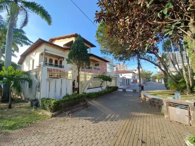 Casa com 9 Quartos à venda, 400m² no Mata da Praia, Vitória