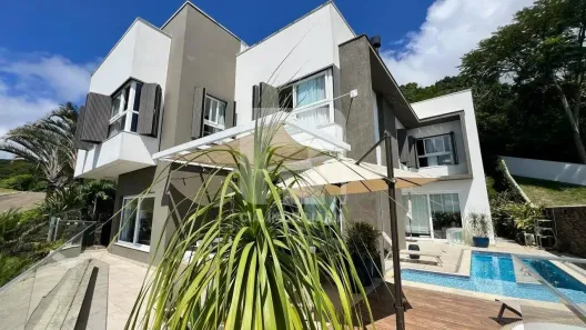Casa de Condomínio com 3 Quartos à venda, 444m² no Córrego Grande, Florianópolis