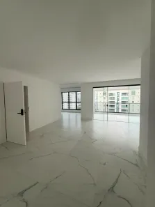 Apartamento com 4 Quartos à venda, 160m² no Meia Praia, Itapema