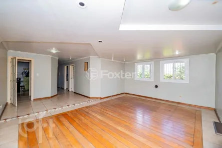 Casa com 4 Quartos à venda, 380m² no Cavalhada, Porto Alegre