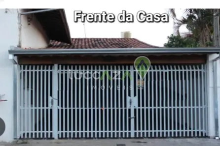 Casa com 3 Quartos à venda, 180m² no Vila Martinez, Jacareí