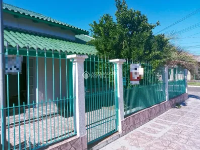 Casa com 3 Quartos à venda, 300m² no Harmonia, Canoas