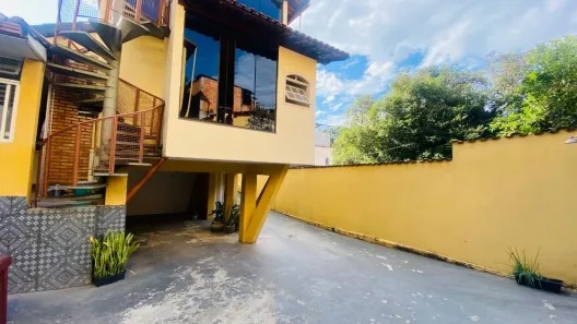 Casa com 4 Quartos à venda, 352m² no Santa Maria, Belo Horizonte