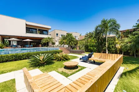 Casa de Condomínio com 8 Quartos à venda, 675m² no Tabatinga, Caraguatatuba