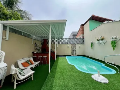 Casa com 4 Quartos à venda, 143m² no Itaipu, Niterói