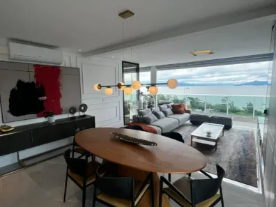 Apartamento com 3 Quartos à venda, 217m² no Agronômica, Florianópolis