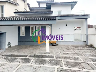 Casa de Condomínio com 3 Quartos para alugar, 234m² no Arujázinho IV, Arujá