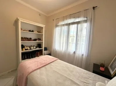 Casa com 3 Quartos à venda, 160m² no São Marcos, Joinville