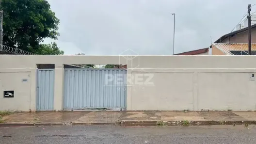 Lote/Terreno à venda, 180m² no Monte Castelo, Campo Grande