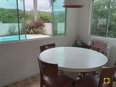 Casa com 2 Quartos à venda, 232m² no Lagoa da Conceição, Florianópolis
