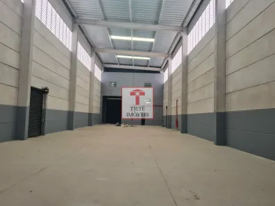 Galpão/Depósito/Armazém para alugar, 930m² no Portão, Arujá