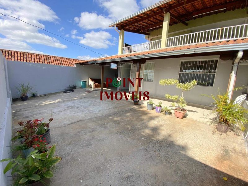 Casa com 5 quartos — Estrela do Oriente, Belo Horizonte