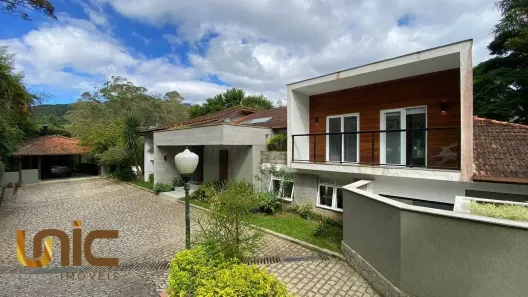 Casa com 5 Quartos à venda, 600m² no Golfe, Teresópolis