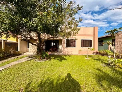 Casa com 4 Quartos à venda, 165m² no Marisul, Imbé