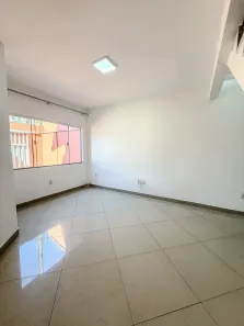 Casa com 2 Quartos à venda, 92m² no Novo Horizonte, Macaé