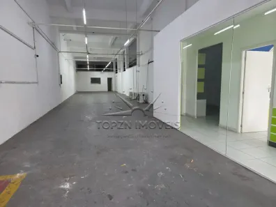 Galpão/Depósito/Armazém com 10 Quartos para alugar, 480m² no Santa Teresinha, São Paulo