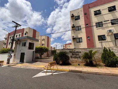 Apartamento com 3 Quartos para alugar, 75m² no Cristo Rei, Teresina