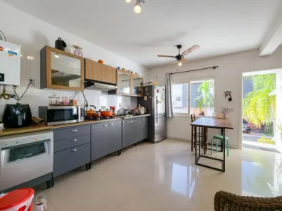 Casa de Condomínio com 4 Quartos à venda, 160m² no Vila Nova, Porto Alegre
