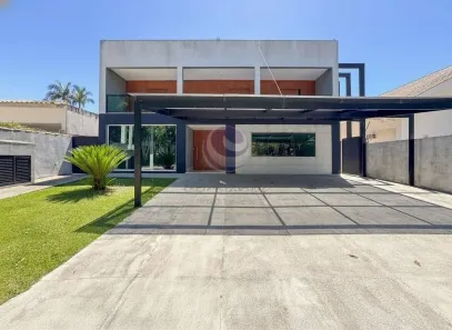 Casa de Condomínio com 7 Quartos à venda, 396m² no Jardim Acapulco, Guarujá