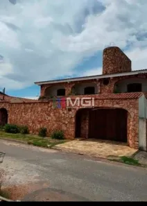 Sobrado com 6 Quartos à venda, 387m² no Jardim América, Goiânia